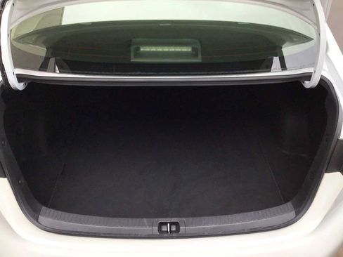 Used 2023 Toyota Corolla LE FWD image 23