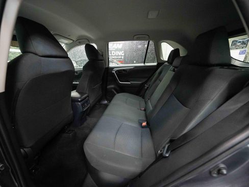 Used 2025 Toyota RAV4 LE AWD/4WD image 23