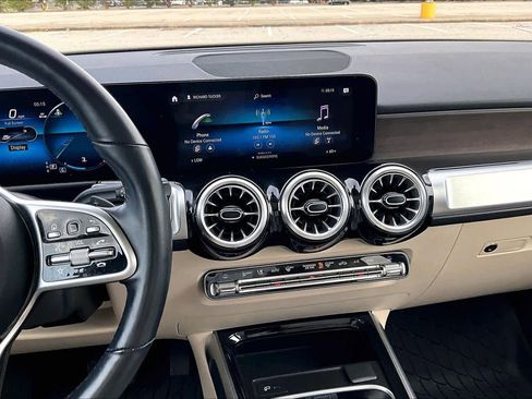 Certified 2023 Mercedes-Benz GLB 250 4MATIC image 7