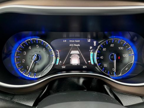 Used 2017 Chrysler Pacifica Touring-L Plus w/ Advanced Safetytec Group image 23