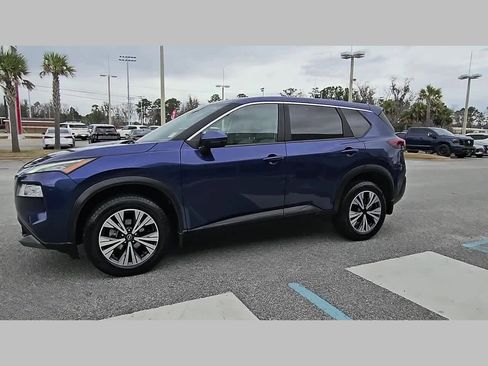 Used 2023 Nissan Rogue SV image 25