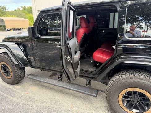 Used 2024 Jeep Wrangler Unlimited Rubicon 392 AWD/4WD image 9