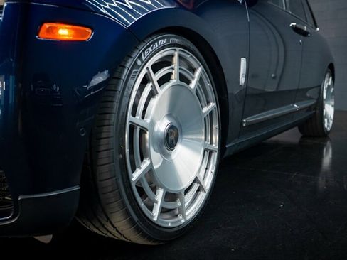 Used 2020 Rolls-Royce Cullinan image 39