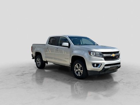 Used 2017 Chevrolet Colorado Z71 AWD/4WD image 7