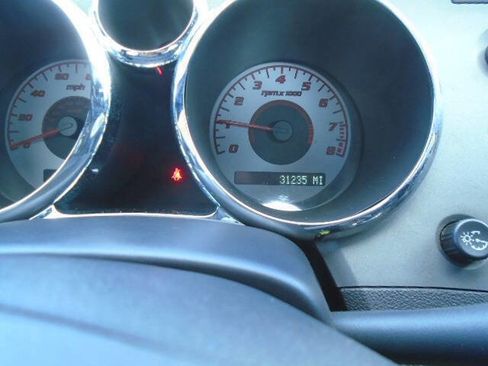 Used 2007 Pontiac Solstice Convertible w/ Premium Package image 13