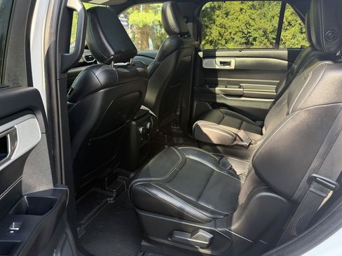 Used 2020 Ford Explorer ST w/ ST Street Pack AWD/4WD image 9