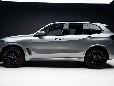 Used 2025 BMW X5 sDrive40i w/ M Sport Package RWD image 17