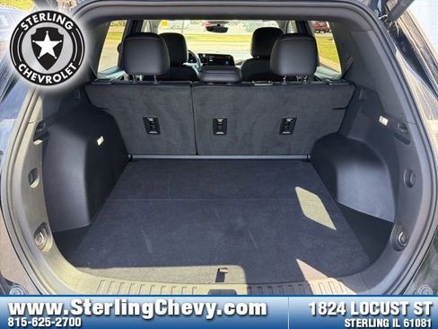 Used 2025 Chevrolet Equinox LT w/ Convenience Package II FWD image 23