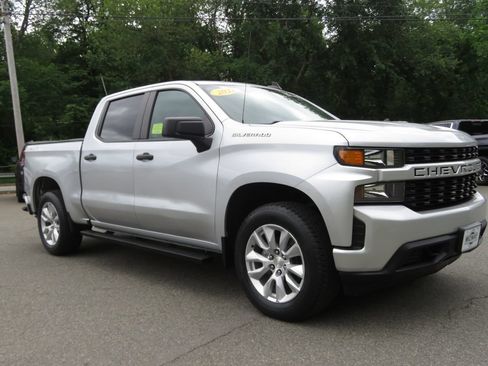 Used 2022 Chevrolet Silverado 1500 Custom AWD/4WD image 3