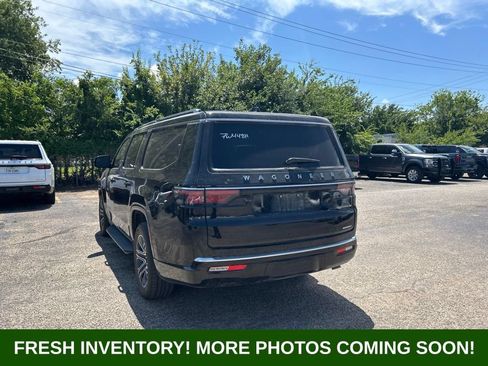 Used 2024 Jeep Wagoneer L Series II w/ Flexible Seating Group RWD image 4