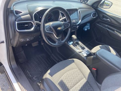 Used 2022 Chevrolet Equinox LT AWD/4WD image 10