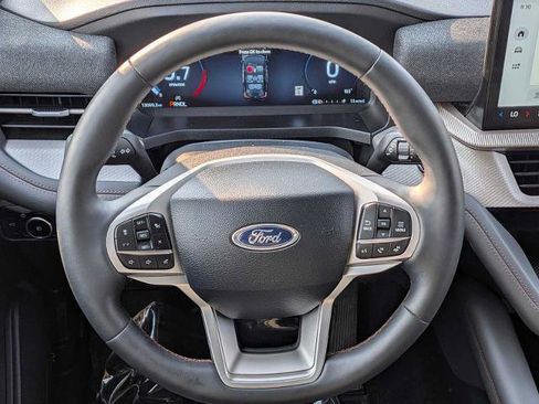 Certified 2025 Ford Explorer Active w/ Active Comfort Package AWD/4WD image 21