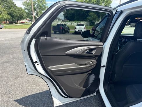 Used 2024 Chevrolet TrailBlazer ACTIV w/ Driver Confidence Package FWD image 11