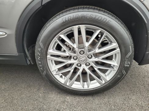 Used 2023 Acura MDX SH-AWD w/ Advance Package image 9