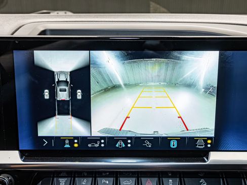 Used 2024 Chevrolet Silverado 2500 LT w/ Safety Package image 22