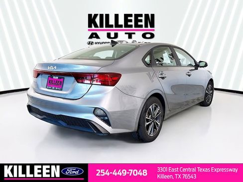 Used 2024 Kia Forte LXS image 4