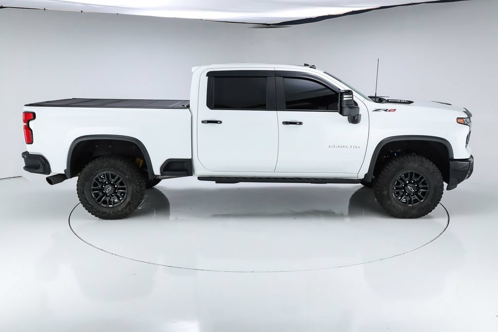 Used 2026 Chevrolet Silverado 2500 ZR2 AWD/4WD image 11