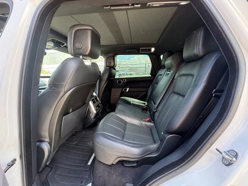 Used 2018 Land Rover Range Rover Sport HSE AWD/4WD image 19