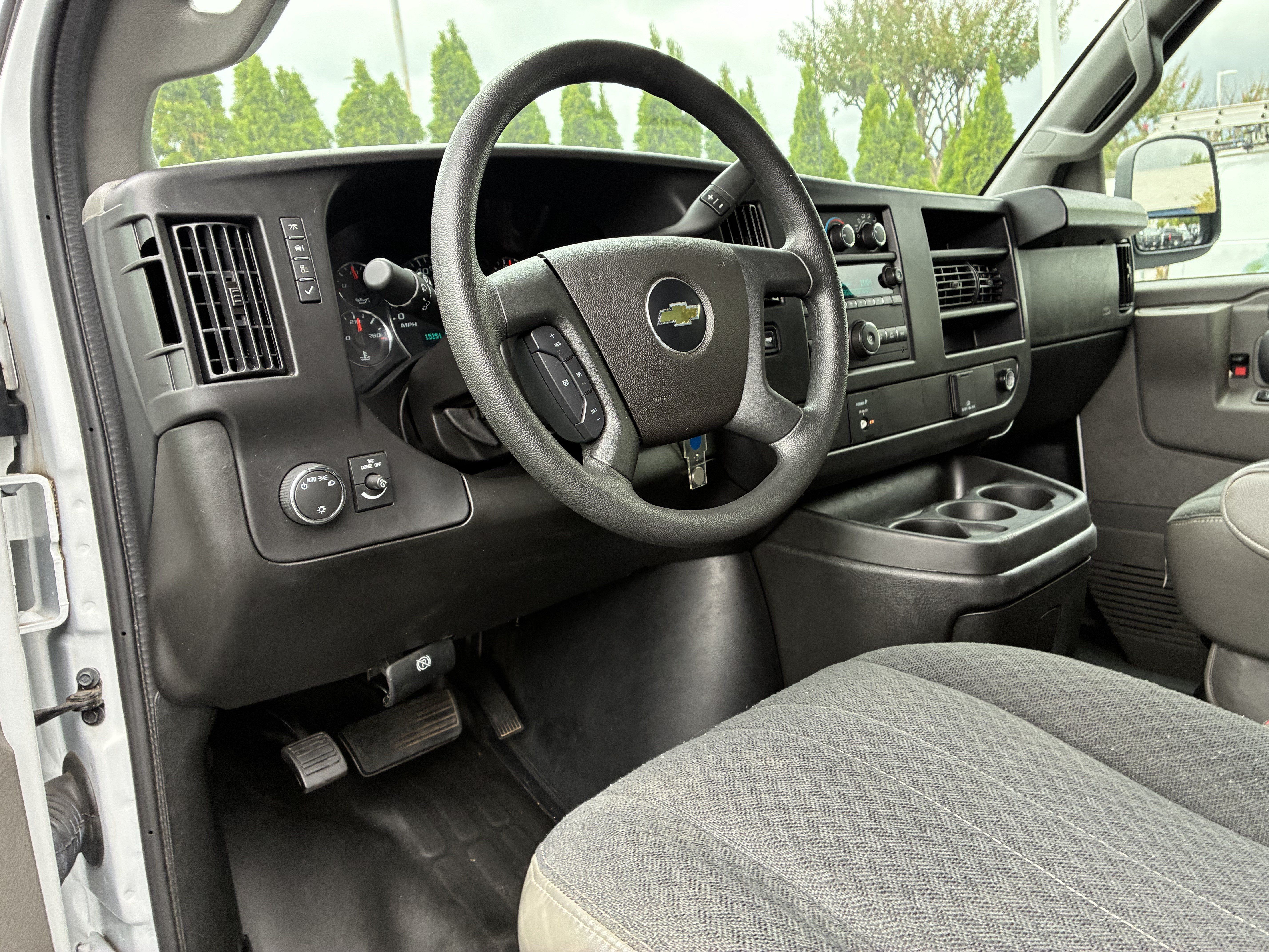 Used 2025 Chevrolet Express 2500 w/ Driver Convenience Package RWD image 21
