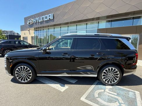 Certified 2026 Hyundai Palisade Calligraphy AWD/4WD image 2