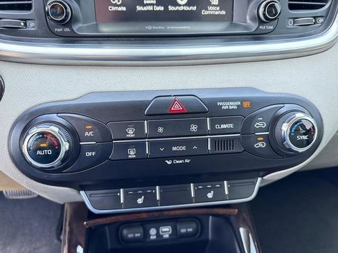 Used 2017 Kia Sorento EX w/ EX Premium Package FWD image 26