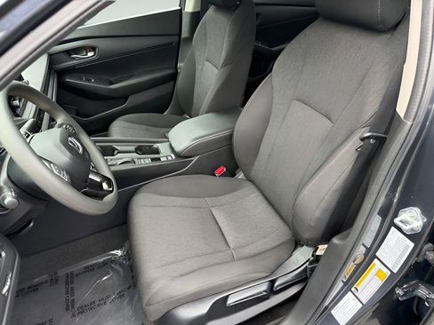Used 2025 Honda Accord LX image 18
