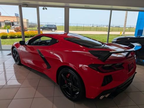 Used 2023 Chevrolet Corvette Stingray Coupe w/ 1LT RWD image 13