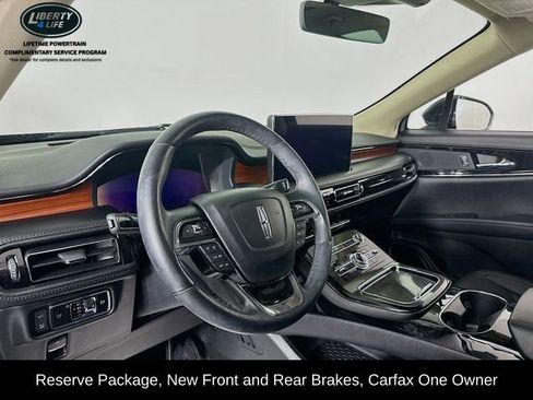 Used 2023 Lincoln Nautilus Reserve image 9