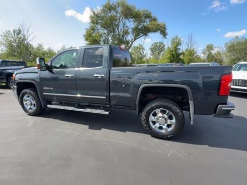 Certified 2018 GMC Sierra 2500 SLT w/ Snow Plow Prep Package AWD/4WD image 6