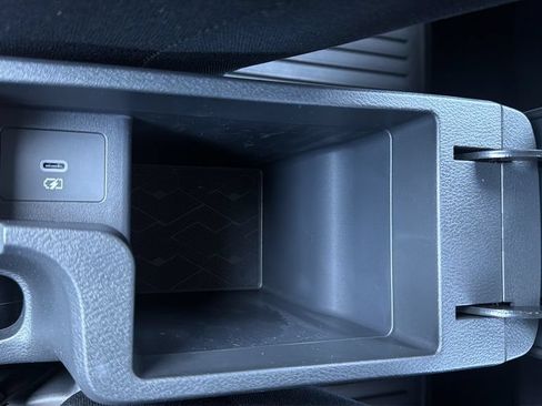 Certified 2025 Nissan Versa SR w/ Trunk Package FWD image 23