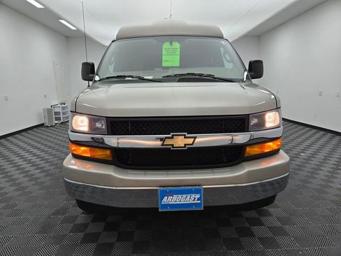 Used 2023 Chevrolet Express 2500 Extended image 14
