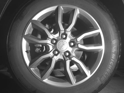 Used 2024 GMC Terrain SLT AWD/4WD image 12