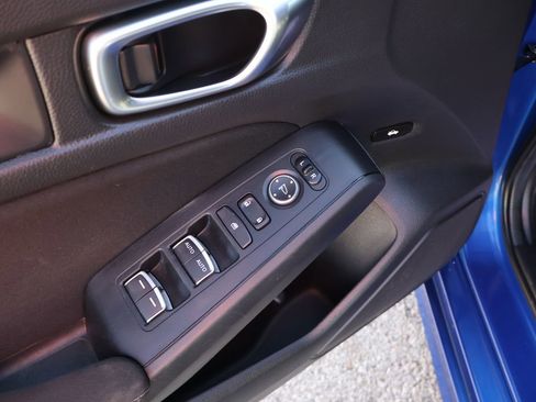 Used 2024 Honda Civic Sport image 14