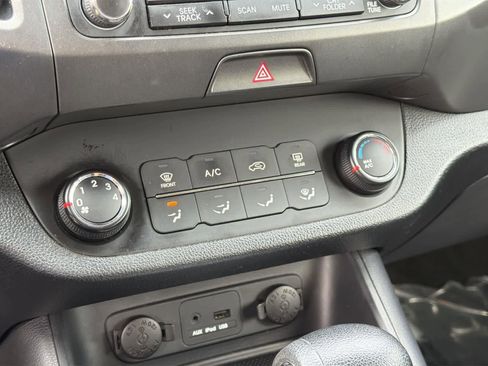 Used 2013 Kia Sportage LX image 15