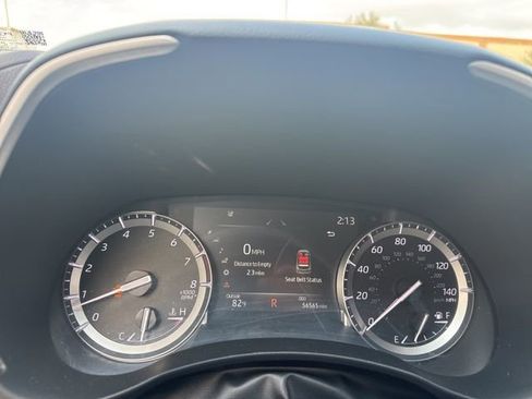 Used 2022 Toyota Highlander XLE image 18