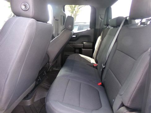 Used 2019 Chevrolet Silverado 1500 Custom Trail Boss w/ Custom Convenience Package AWD/4WD image 16
