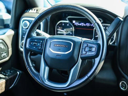 Used 2021 GMC Sierra 2500 Denali w/ Denali Black Diamond Edition image 26