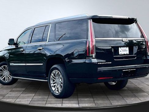 Used 2016 Cadillac Escalade ESV 2WD image 7