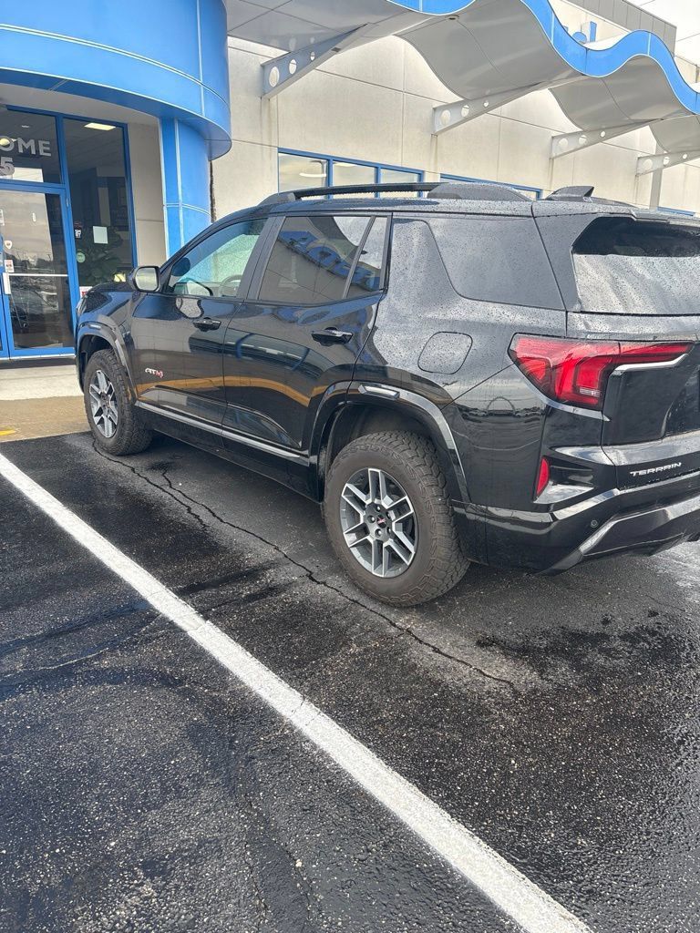Used 2026 GMC Terrain AT4 AWD/4WD image 5