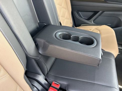 New 2026 Volkswagen Atlas Cross Sport SE image 51