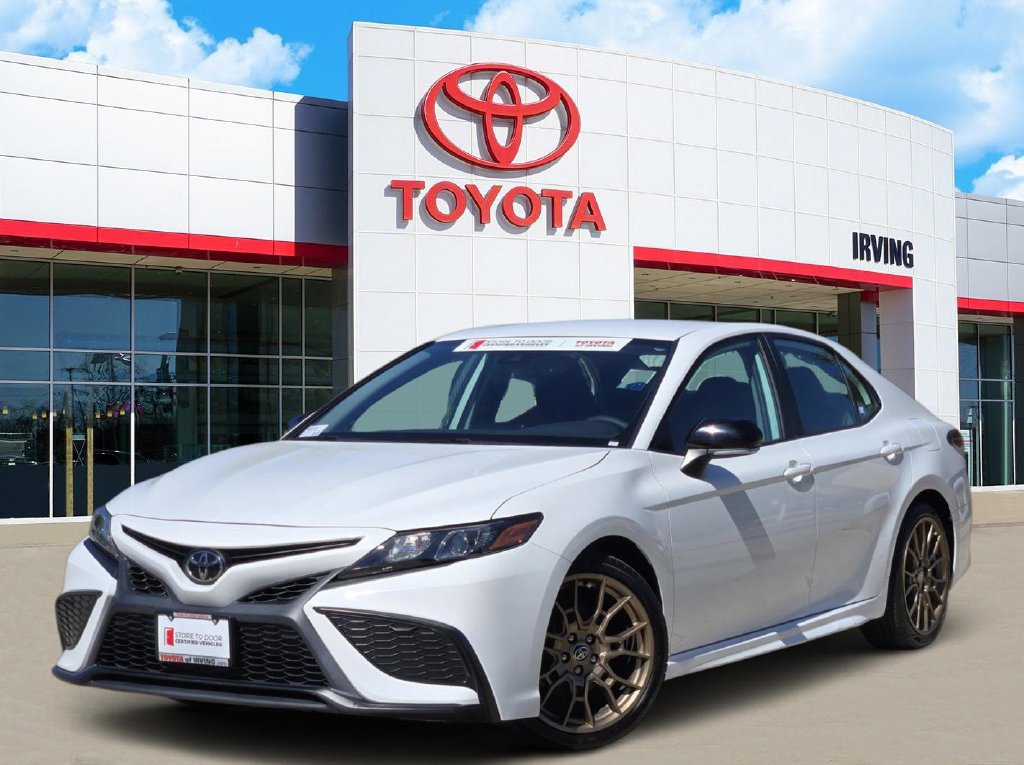 Used 2023 Toyota Camry SE w/ Convenience Package FWD image 1