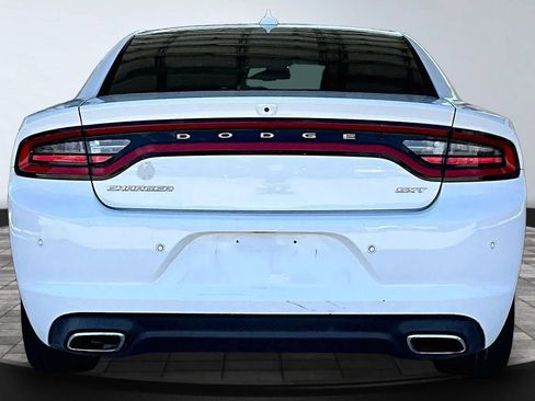 Used 2018 Dodge Charger SXT Plus w/ Navigation & Travel Group RWD image 5