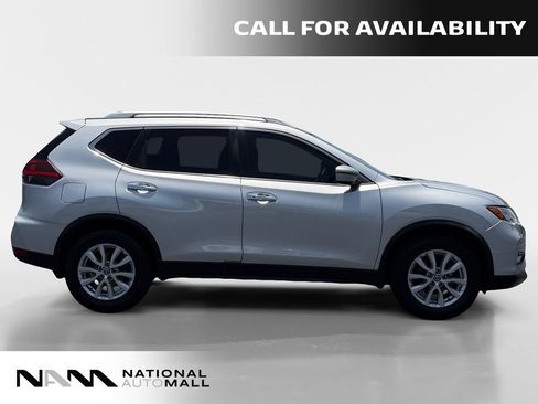 Used 2018 Nissan Rogue SV FWD image 6