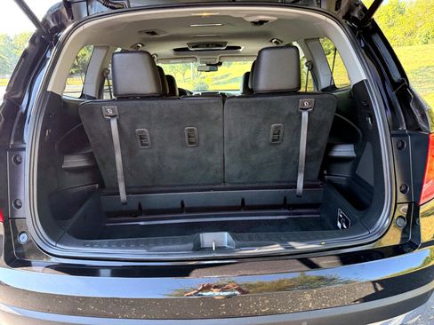 Used 2016 Honda Pilot Touring image 15