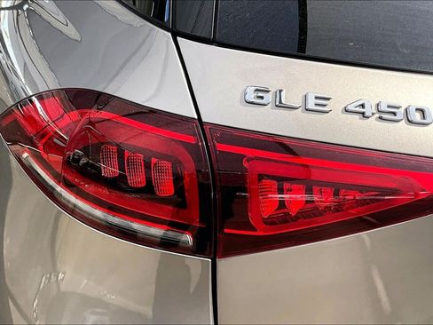 Used 2022 Mercedes-Benz GLE 450 4MATIC image 29