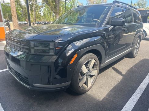 Used 2025 Hyundai Santa Fe Limited image 1