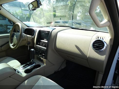 Used 2010 Ford Explorer Sport Trac XLT image 47