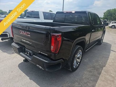 Used 2023 GMC Sierra 1500 Denali w/ Technology Package AWD/4WD image 4