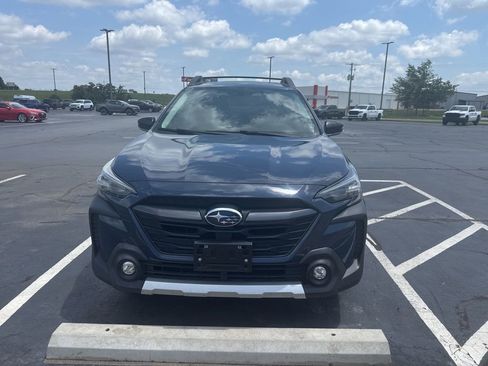 Used 2024 Subaru Outback Limited AWD/4WD image 2