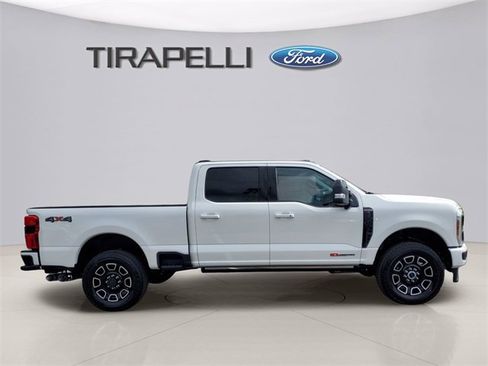 New 2025 Ford F250 Platinum image 4